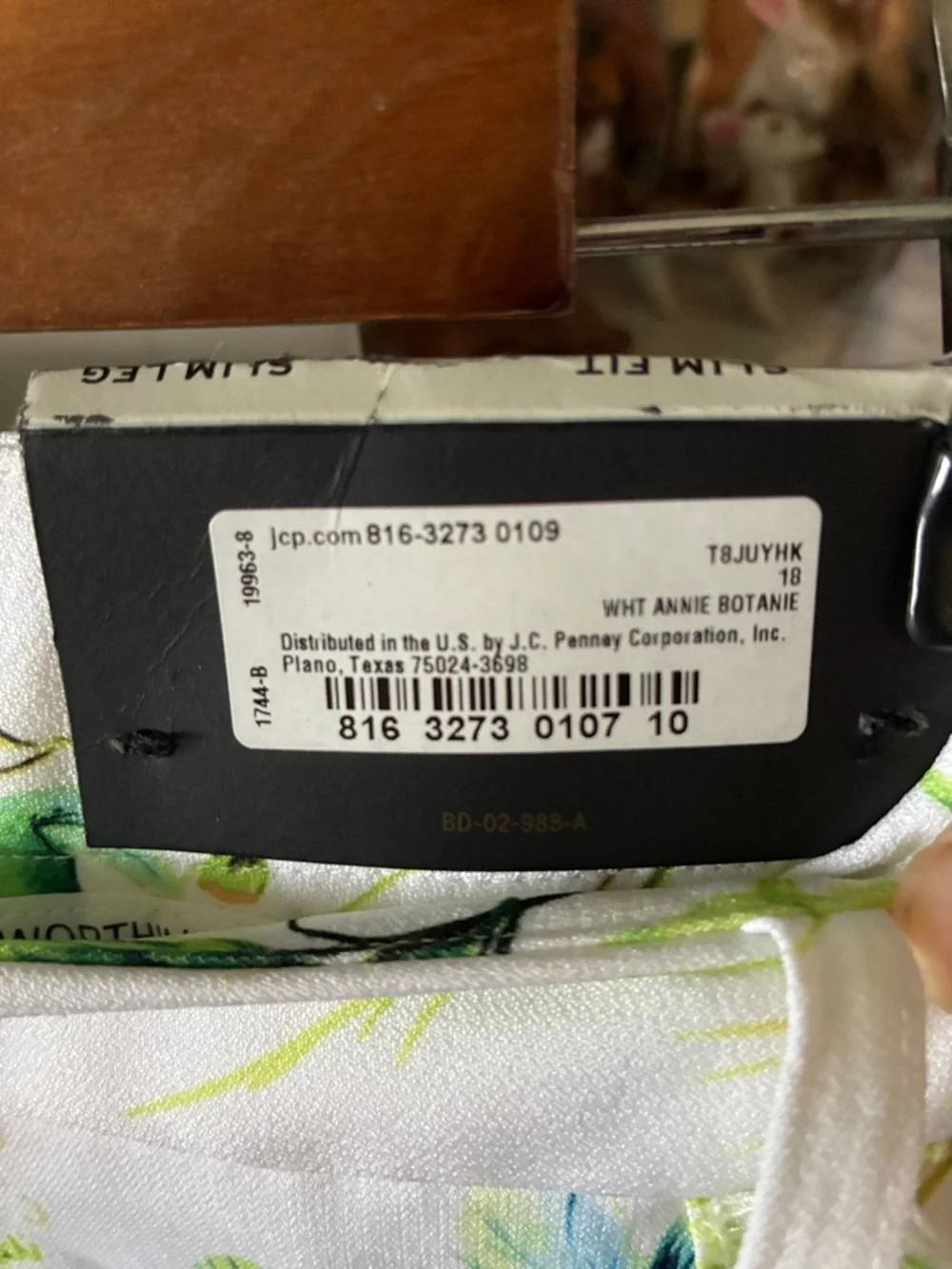 Worthington sz 18 Slim Fit White Floral Ankle Cropped Pants NWT - Picture 6 of 9